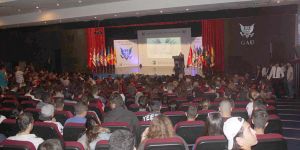 GAÜ’de 2017-2018 Akademik Yılı törenle başladı