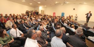 Erhürman Lefkoşa’da:  “Gelecek hırsızlarına bu halk dur diyecek!” 