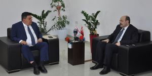 Yekta Saraç, Berova ile görüştü