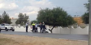 Direksiyon hakimiyetini kaybetti, su kanalına düştü!