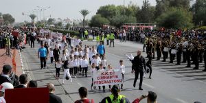 KKTC'nin kuruluşu törenle kutlandı