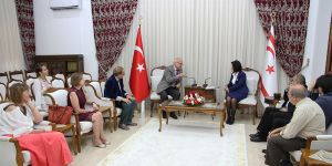 Siber, Rus gazetecileri kabul etti