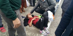 İki öğrenciye çarptı...