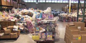 Taklit oyuncaklara el konuldu