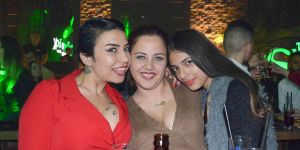 Shamrock Bar’da canlı eğlence