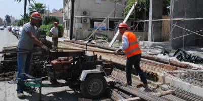Güneyde aşırı sıcak nedeniyle dışarıda çalışmak durduruldu