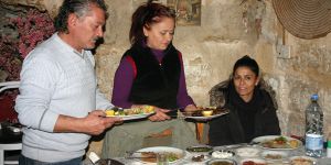 DESDEMONA LEZZET MEYHANESİ