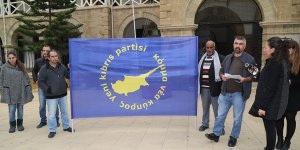 "Gösteri yapma özgürlüğü ihlal ediliyor"