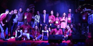 DAÜ’lü öğrenciler NOEL’i kutladı 