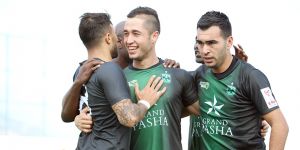 Zirvede Uğur ve John