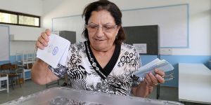 Gözler belediye meclis üyelerinde