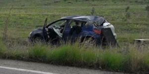 Direksiyon hakimiyetini kaybetti, takla attı