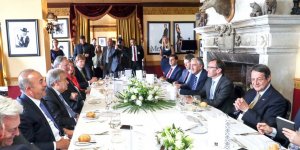 “Kıbrıs müzakerelerinin askıya alınması geleceği belirsiz kılıyor”