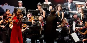 Kristine Balanas’ın Kemanından “Mendelssonhn”