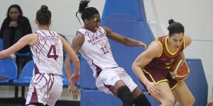 YDÜ lider tamamladı