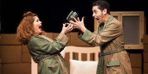 “İki Kişilik Hırgür” sahneleniyor