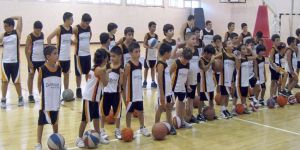 Sporcular madalyalarını aldı