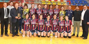 Şampiyonlar UKÜ ve DAÜ