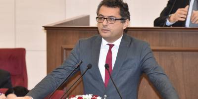 'Bu ülke doğru bilenen yanlışlarla yönetildi'