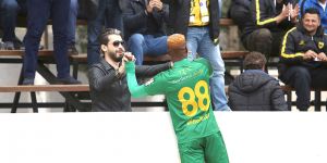 Dinopeter’e sıcak karşılama