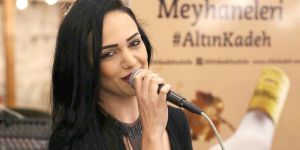 Altın Kadeh ile Sevgililer Günü kutlaması