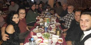 Kadehler sevgi dolu günlere