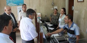 Bakan Kaşif, daireleri gezdi