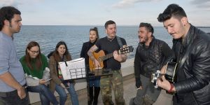 Kanserle mücadele için “Bir şarkı da sen söyle” etkinliği