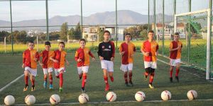 Kıbrıslı Türk gençlere Florya’dan davet