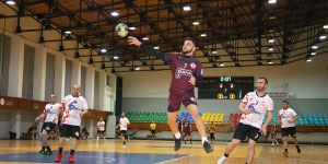 Krallık çekişmesi