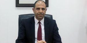 Özersay: Doğal gaz konusunda kum saati çalışıyor