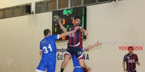 Kayıpsız tek takım kaldı