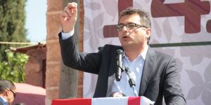 “Kıbrıs Türk halkı beceriksiz değildir” 