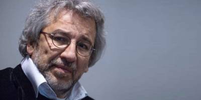 Can Dündar hakkında kırmızı bülten