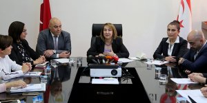 ‘Sağlık üzerinden politika yapılmamalı’