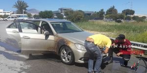 Seyir halinde giden araç alevlendi