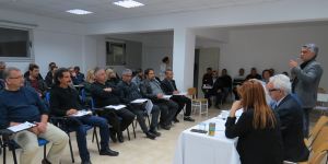 "Döviz konusunda alınabilecek tedbirleri sunmaya hazırız"