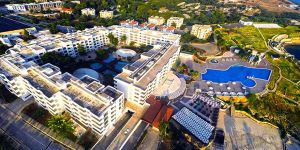 JASMİNE  COURT  AÇMAZI