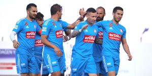 Goller yağmur gibi geldi