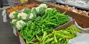 TL eridi, güneyden alışveriş azaldı