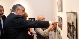 Akıncı, Kadir Kaba'nın kitap tanıtımı ve fotoğraf sergisine katıldı
