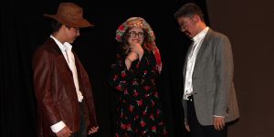 TED Tiyatro Kulübü Sahnede