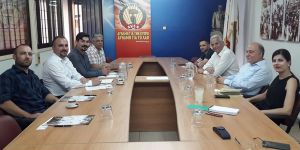 Sol Hareket, AKEL ile görüştü