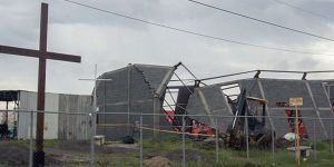 Ayin sırasında kilise çöktü