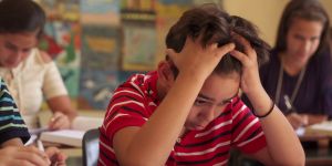 ‘Anlamadıkları dersleri dinliyorlar’