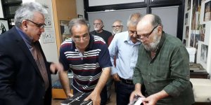 Tiyatro bir kez daha sınırları ihlal etti