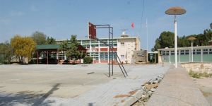 Lefkeliler okullarına sahip çıkıyor