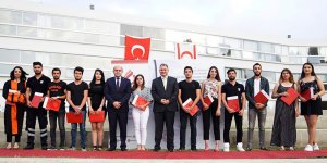 UKÜ’de, 924 öğrenci ‘Beyaz Önlük’ giydi