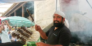 Efsane Lurucina’da, Efsane Lurucina Panayırı