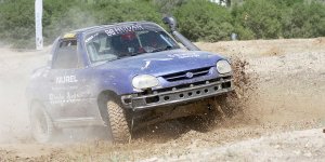 Emingil ikilisi zirveyi bırakmadı